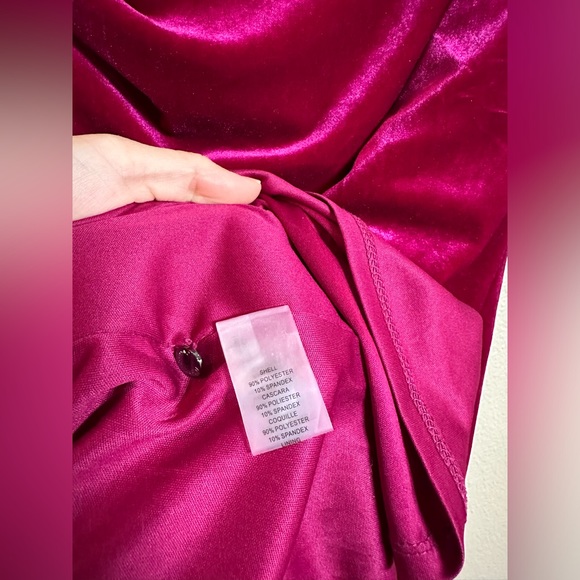 SOLD -  Vince Camuto magenta velvet bodycon dress Sz 6 - Picture 6 of 6